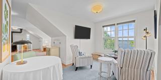 111 Pollock St Gallery 4