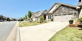 Updated 3 Bedroom High Point Condo with Large Bonus Room! Gallery 25