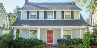 276 Bay Ave Gallery 1