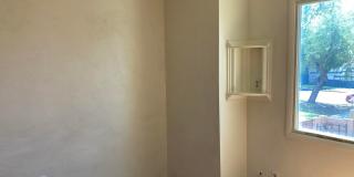 ***INCREDIBLE TOWNHOME with ALL appliances & water, sewer, trash INCLUDED! Gallery 6
