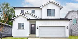Spacious 3-Bedroom Home with Modern Layout at Urbandale Gallery 1