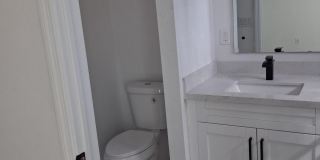 1621 Illinois Street Gallery 15