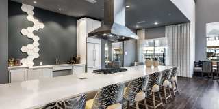 Larkspur Creekside Age 55+ Apartment Homes Gallery 19