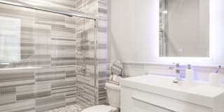 Kaufmann's Grand on Fifth Avenue Gallery 22