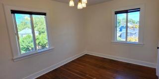 Large 1 bedroom Historic condo - Top Floor unit with a charming interior-  Available now! Gallery 16