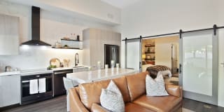 10X Las Olas Walk 10X Las Olas Walk Gallery 27