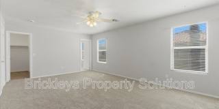 2413 E Hazeltine Way Gallery 19