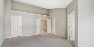 22616 WELBORNE MANOR Square Gallery 25