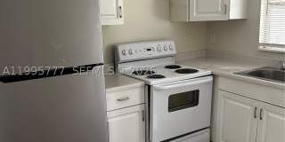 5221 NW 15th Ct Gallery 3