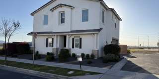 5552 S DILLON Circle Gallery 1