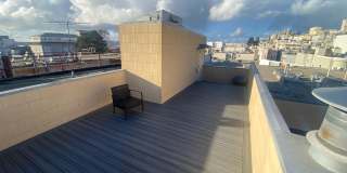 EPIC REA -Russian Hill Top Floor View 2 bed/2 bath condo w/ parking space & storage Gallery 26
