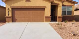 3 bed 2 bath home in Huning Ranch Gallery 1