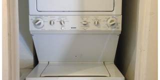 1115 State Street Gallery 43