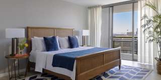 1200 Lakeshore Gallery 9