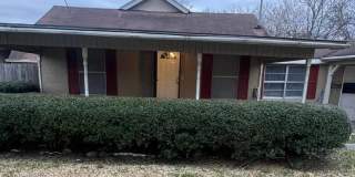 4700 Beaumont Avenue Gallery 1