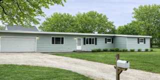 Quaint 3Br 1Ba Gallery 1