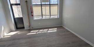 2004 FREDERICK Avenue Gallery 3