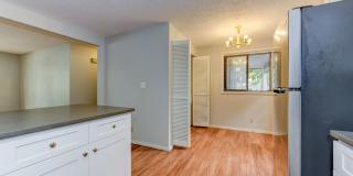 840 North St. Gallery 27