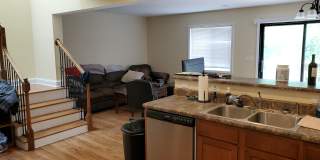 4 bd, 3.5 ba Foxfire condo, just south of MU campus, w/d, 1 car garage, near Green Meadows and Providence Gallery 4