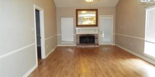 3353 White Oak Street Gallery 2