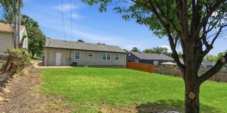 Charming 3 Bedroom 1 Bath near Route 66! Gallery 21