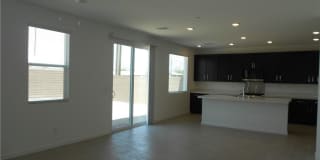 324 Lupton Avenue Gallery 2