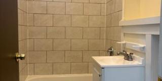 Allston Town House (3.5 bed 1 bath) - Available Now/Flexible Move In Gallery 7
