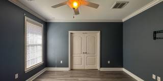 Beautiful 3 Bed 2 Bath Condo with Community Amenities Gallery 14
