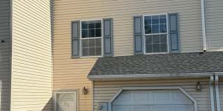 2 Bedroom Town Home In Etters PA Gallery 1