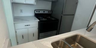 2BD/1.5BA Townhouse located on the Germantown/Memphis Line! Gallery 4