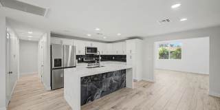 3701 E Ludlow Dr Gallery 28