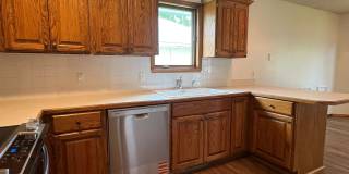 3 Bed / 2 Bath in heart of Springfield Gallery 5