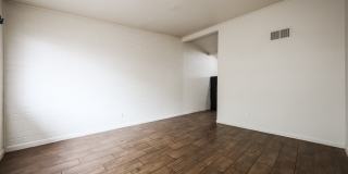1736 West Sherman Street - B Gallery 6