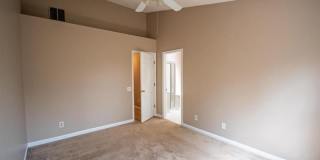 20978 TOBACCO Square Gallery 24