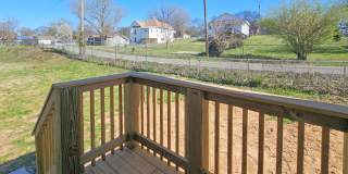 Knoxville 37921 - 3 bedroom, 2 bath Duplex - Contact Ryan Fogarty 865-333-4840 Gallery 17