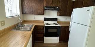 Charming 3 Bed 1 Bath Home Gallery 4