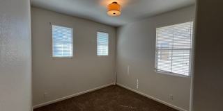 5 bedroom home located in Sylvan School District! Gallery 33