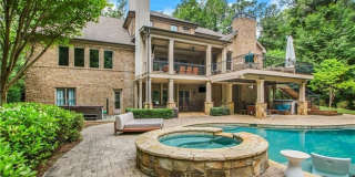 5265 Peachtree Dunwoody Road Gallery 100