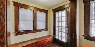 2097 Summit Street Gallery 23