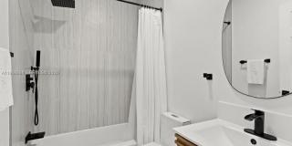 1819 Mariners Ln Gallery 41