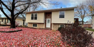 1242 Edgewood Drive Gallery 1