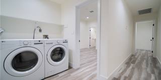 2011 S 8th Avenue Gallery 17