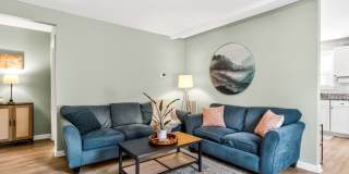 Walk to Downtown Wake Forest!! Gallery 7
