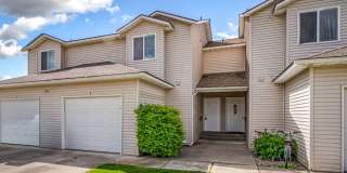 3 bed 2 bath townhome Gallery 1