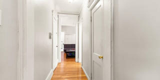 Nice 4 bed in Allston Gallery 1