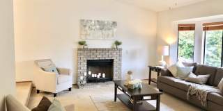 Lynnwood Home (Reduced rent until May 30th) Gallery 1