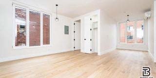 96 Moore Street Gallery 8