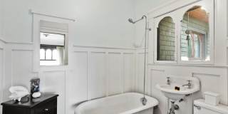 1046 W KENSINGTON Rd Gallery 38