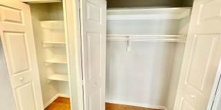 Spacious One Bedroom Condo In the Heart of Dupont - 17th/New Hampshire. Gallery 16