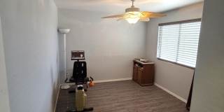 1734 E PONTIAC Drive Gallery 26